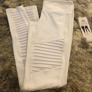 ALO Yoga Moto Leggings NWT